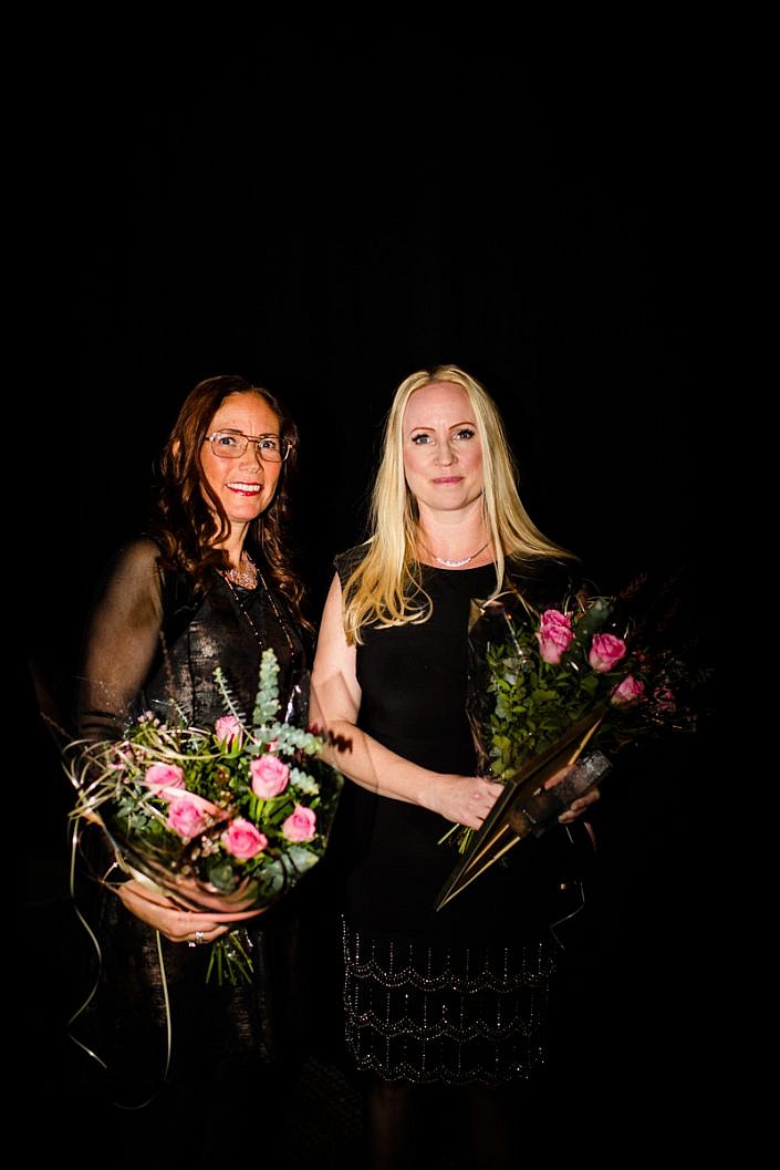 Erla Ósk Sigtryggsdóttir och Cecilia Hedström, Yogagalan 2017. Foto: LinneaBengtsson.se